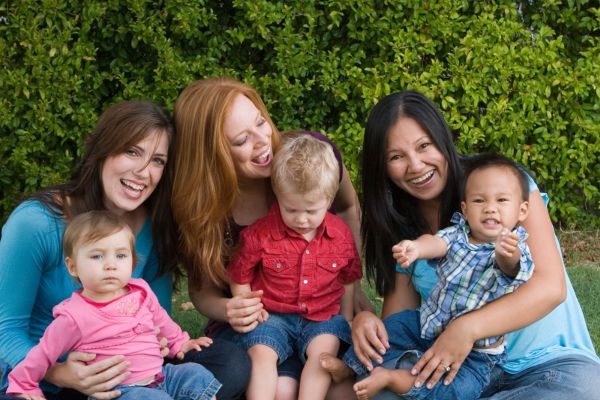 Building a Supportive Mom Tribe: Nurturing Meaningful Connections with Other Moms